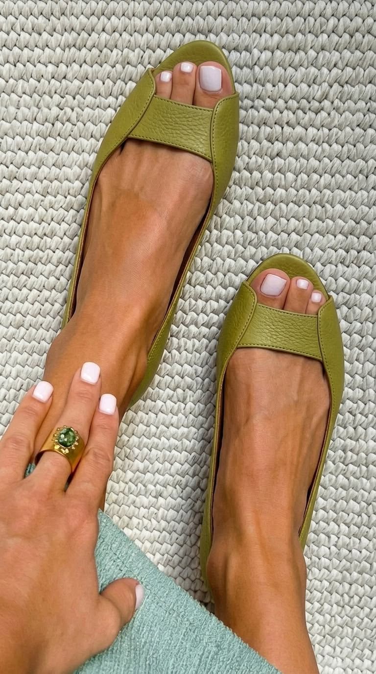 Ballerines peep toe dorées Adelina