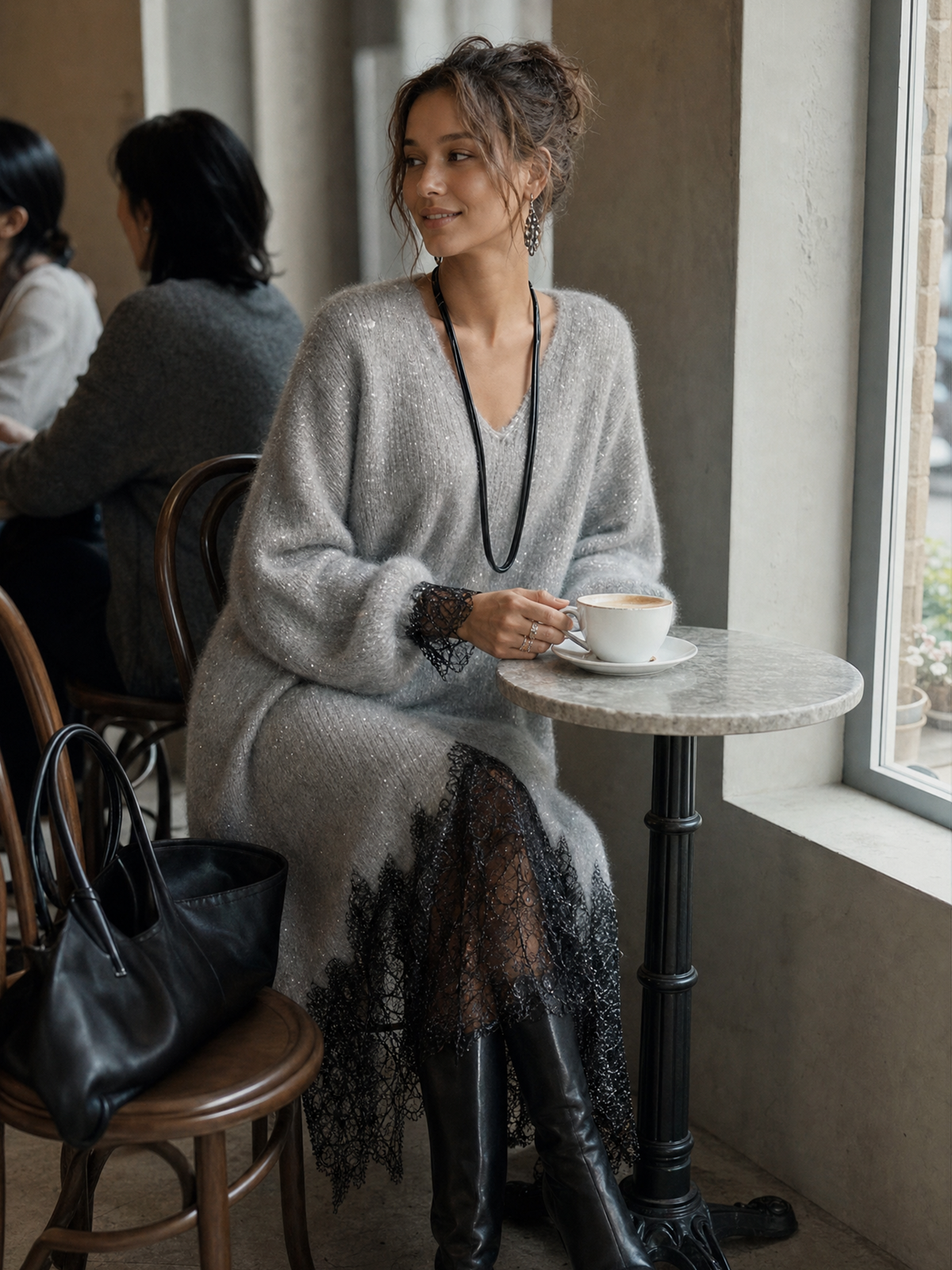 Luz | Robe Midi en Maille Grise Brillante à Ourlet en Dentelle